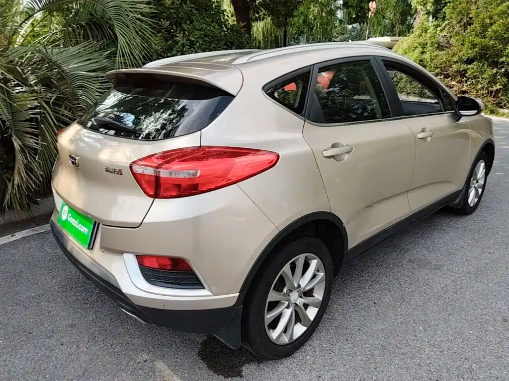 Geely Emgrand GS — миниатюра 7