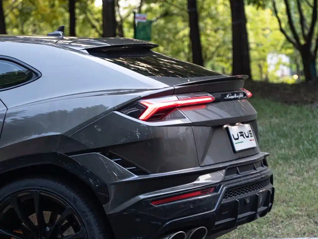 Lamborghini Urus — миниатюра 5