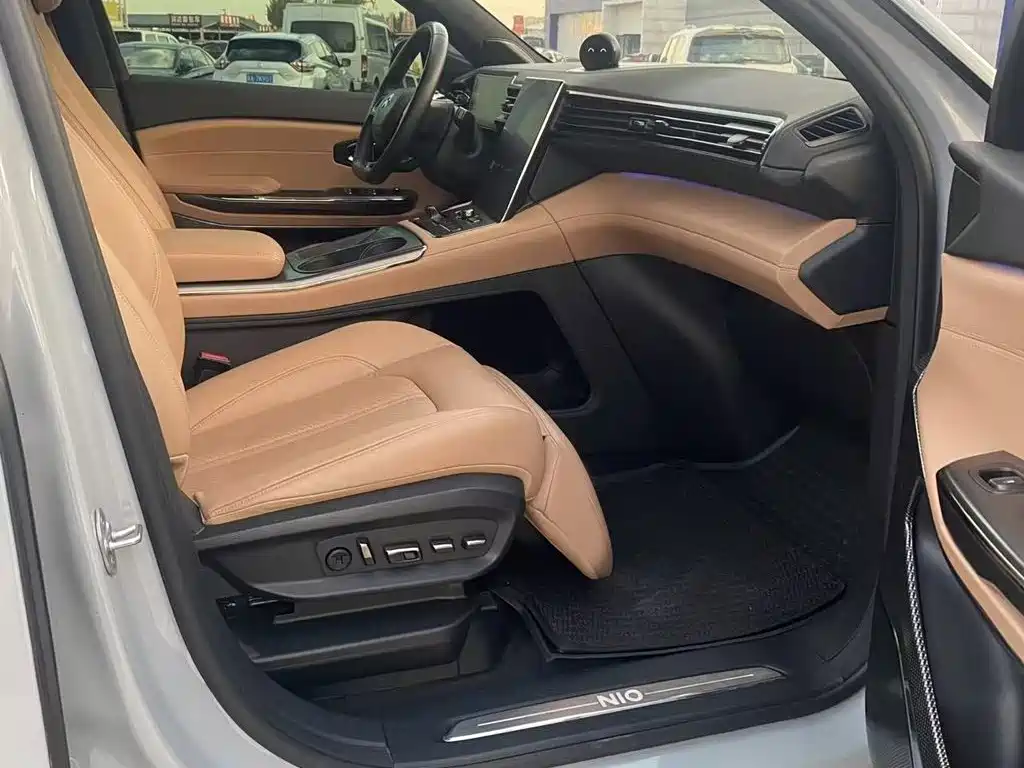 NIO ES6 — миниатюра 12
