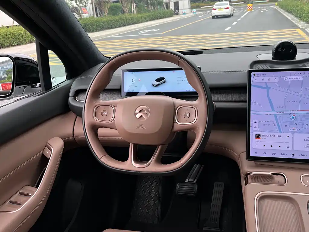 NIO ES6 — миниатюра 16