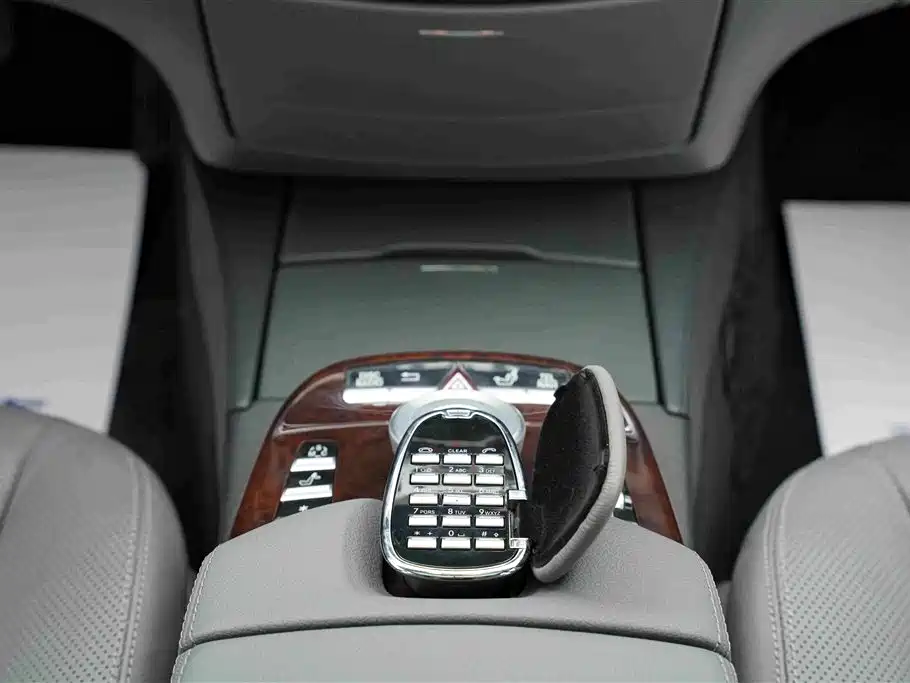 Mercedes-Benz S-Class — миниатюра 29