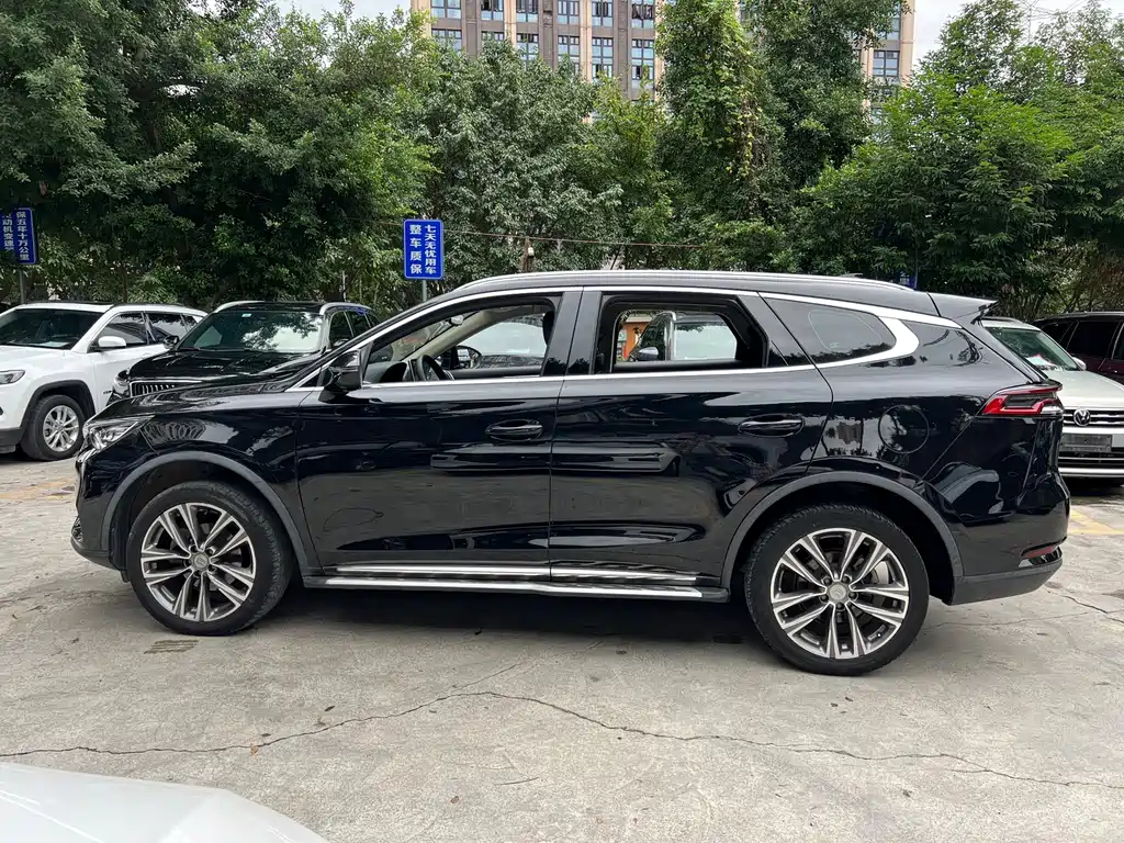 BYD Tang — миниатюра 6