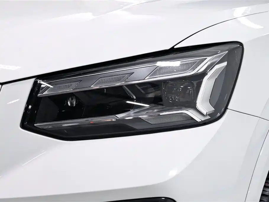 Audi Q2L — миниатюра 15