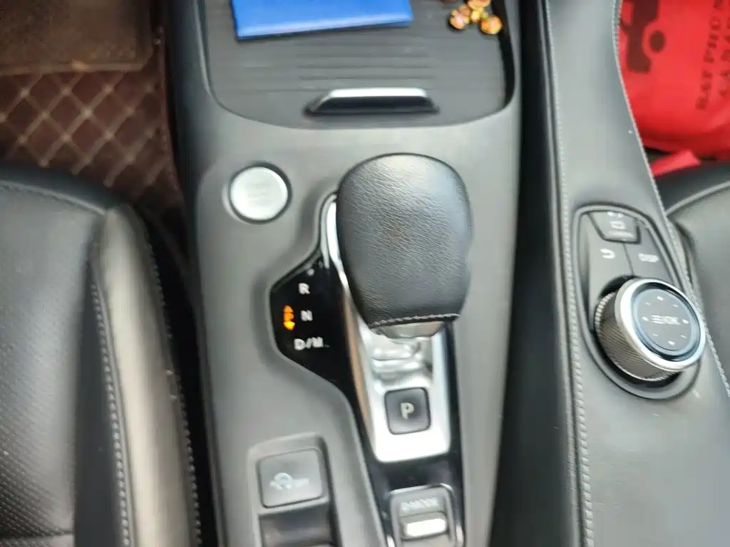 Infiniti QX50 — миниатюра 11