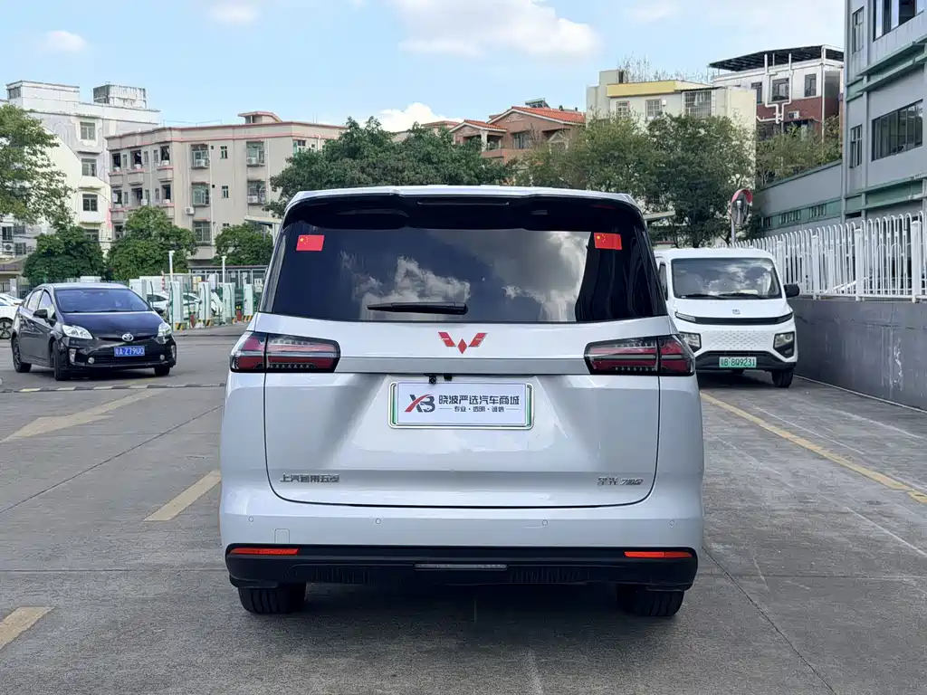 Wuling Xingguang 730 New Energy — миниатюра 4