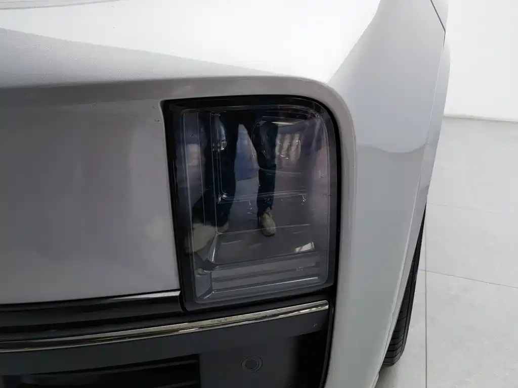 Li Auto Li L8 — миниатюра 7
