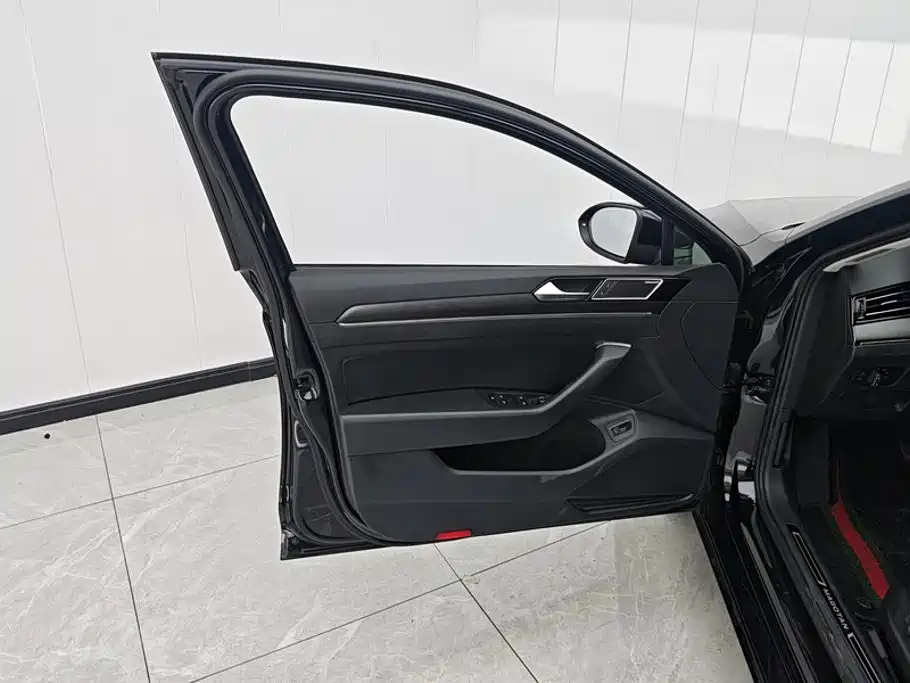 Volkswagen Magotan — миниатюра 7