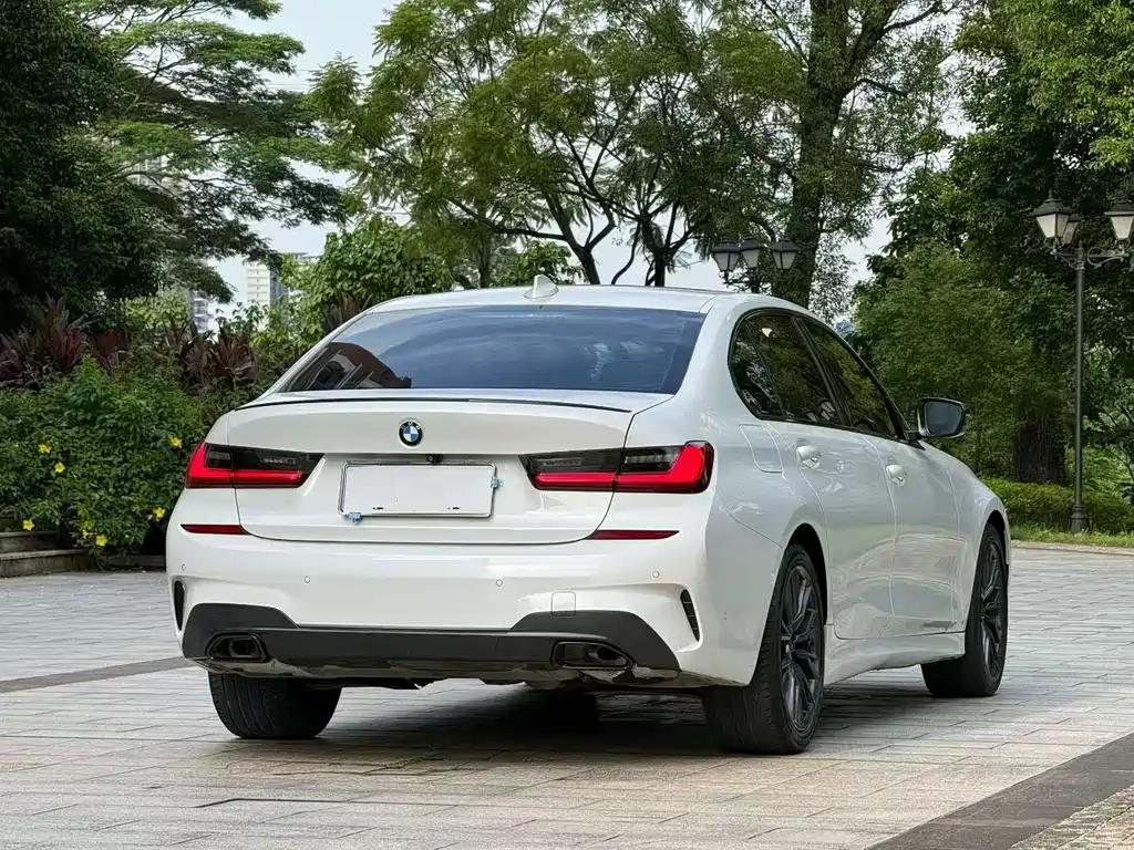 BMW 3 Series — миниатюра 6