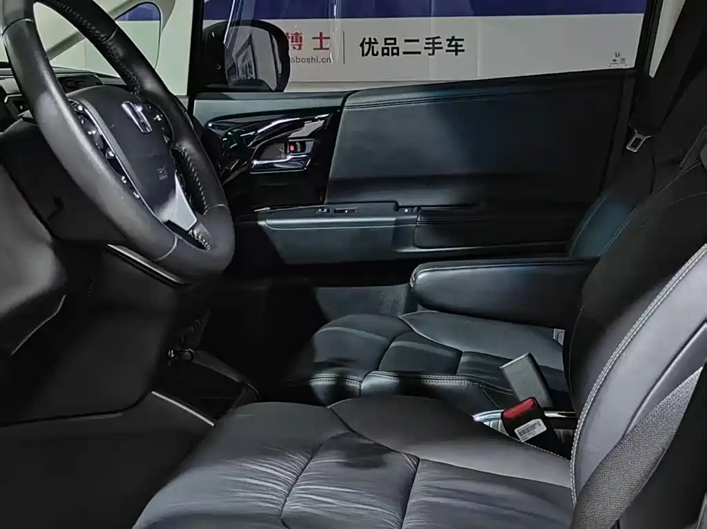 Honda Elysion — миниатюра 11