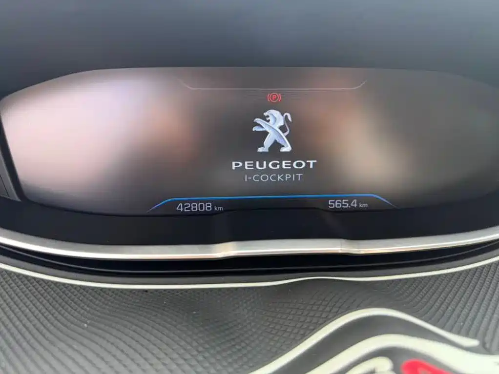 Peugeot 4008 — миниатюра 10