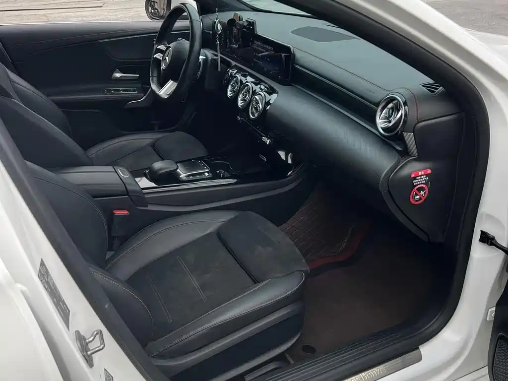 Mercedes-Benz A-Class — миниатюра 24