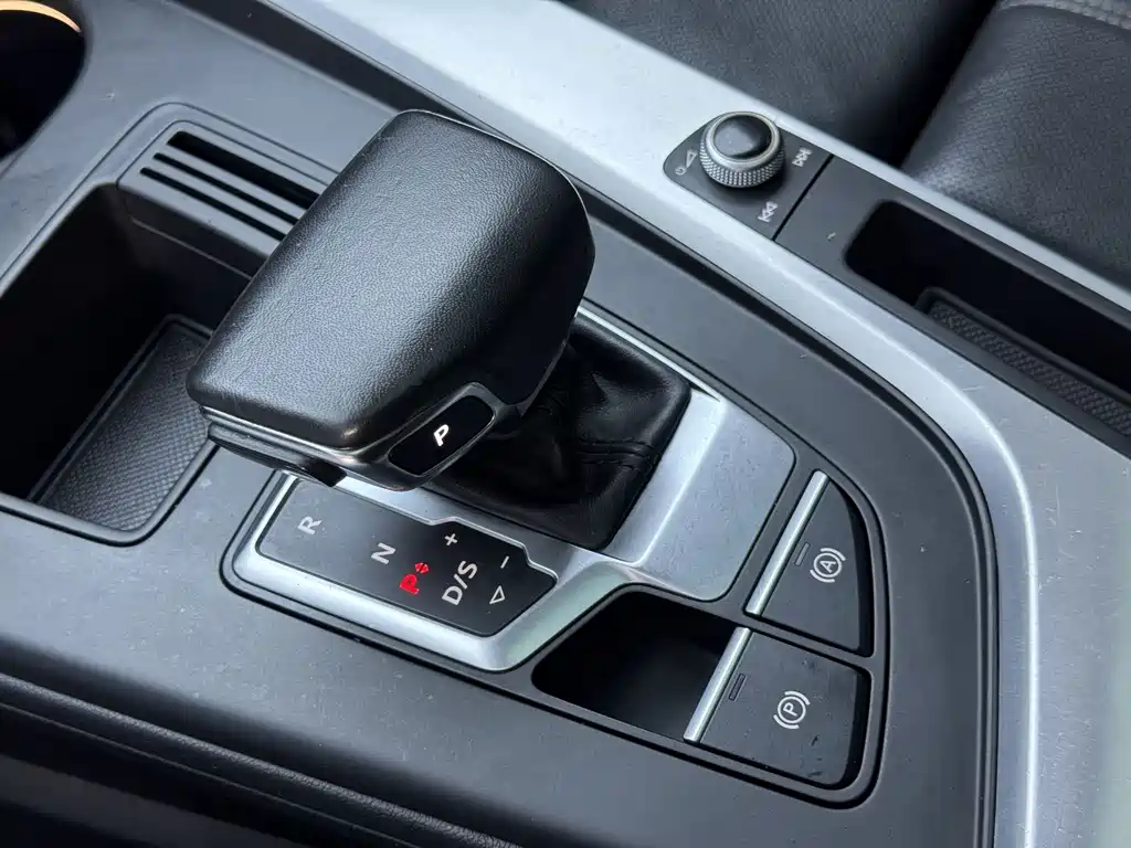 Audi A4L 2022 40 TFSI Fashion
