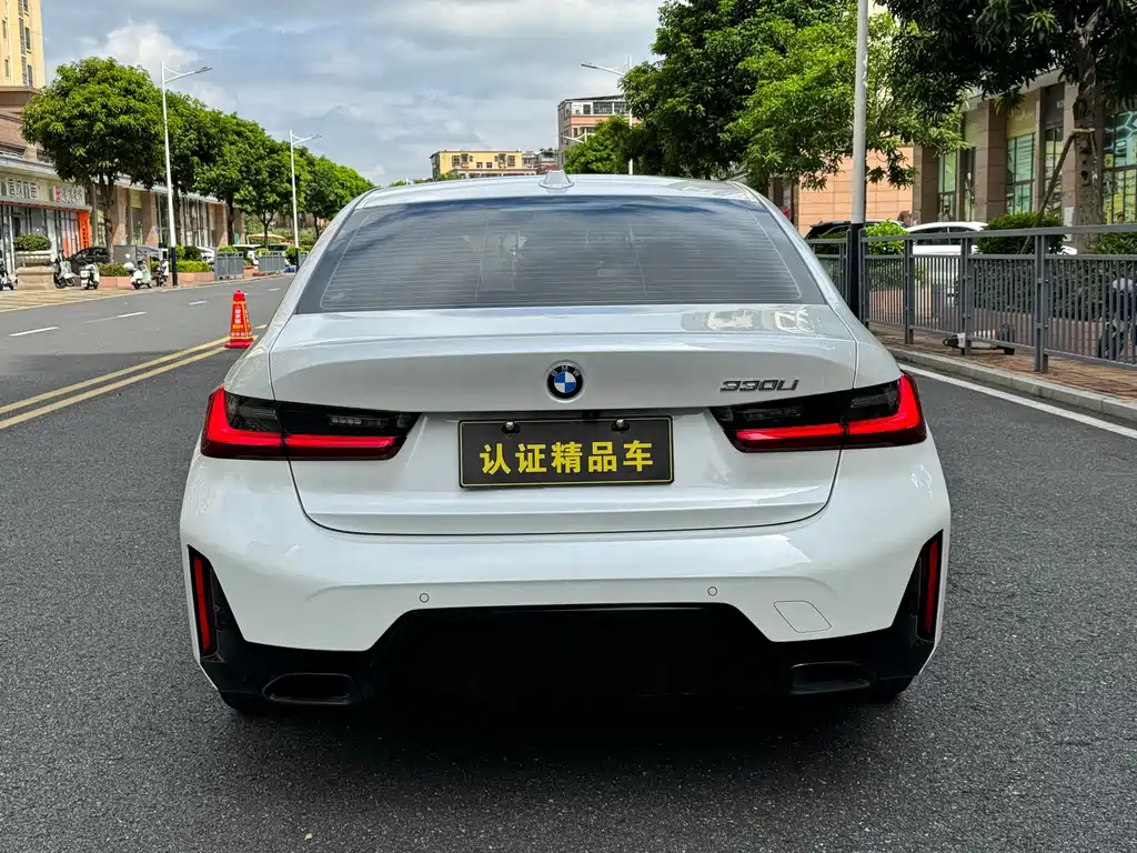 BMW 3 Series — миниатюра 8