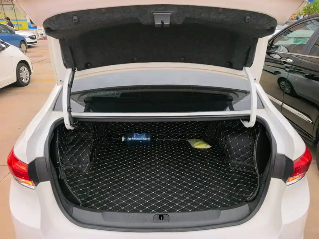 Buick Excelle — миниатюра 19