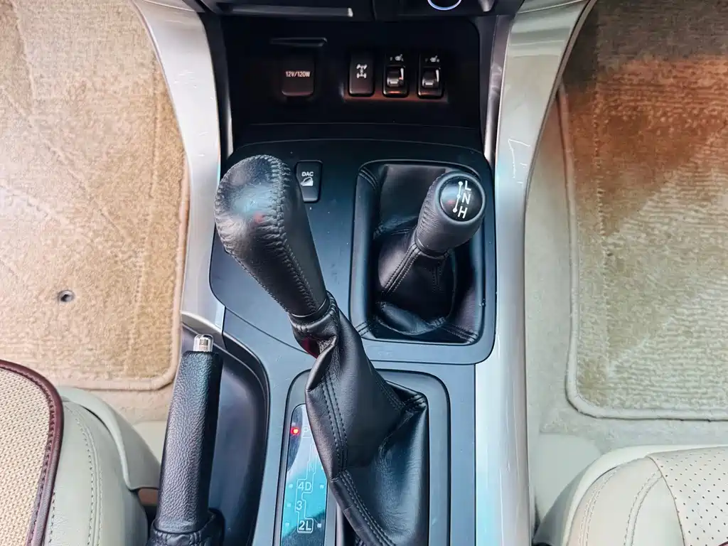 Toyota Prado — миниатюра 11