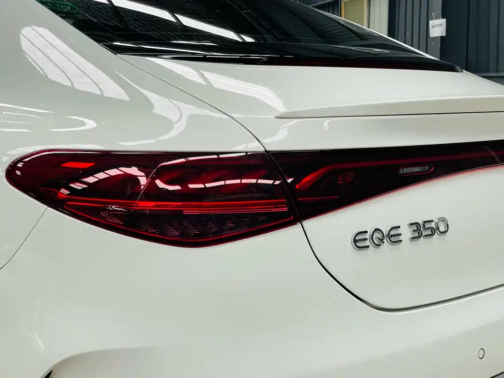 Mercedes-Benz EQE — миниатюра 10