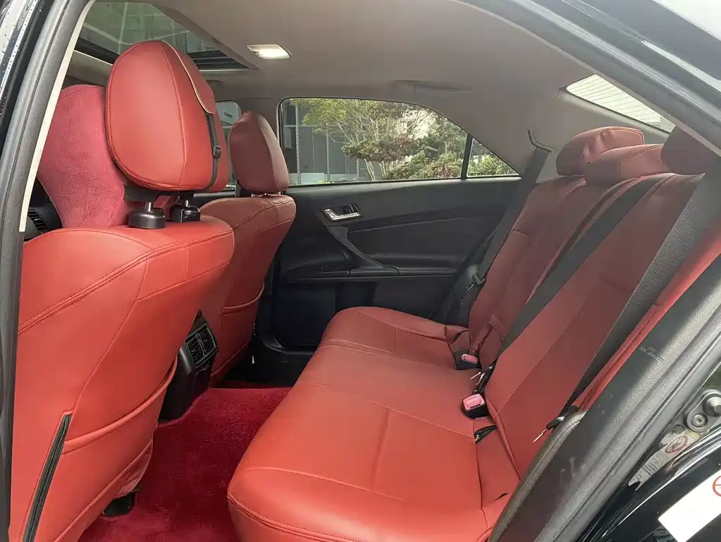 Toyota Reiz 2013 2.5V