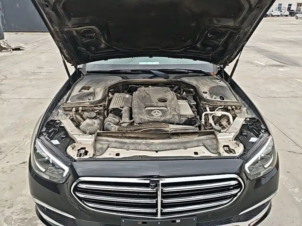 Mercedes-Benz E-Class — миниатюра 20