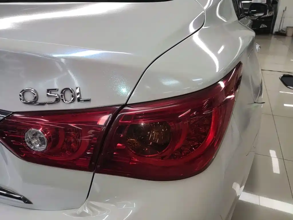 Infiniti Q50L — миниатюра 8