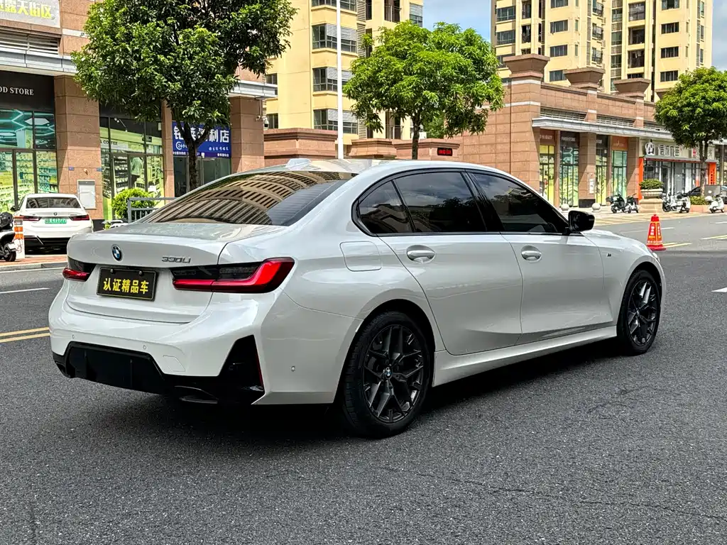 BMW 3 Series — миниатюра 6