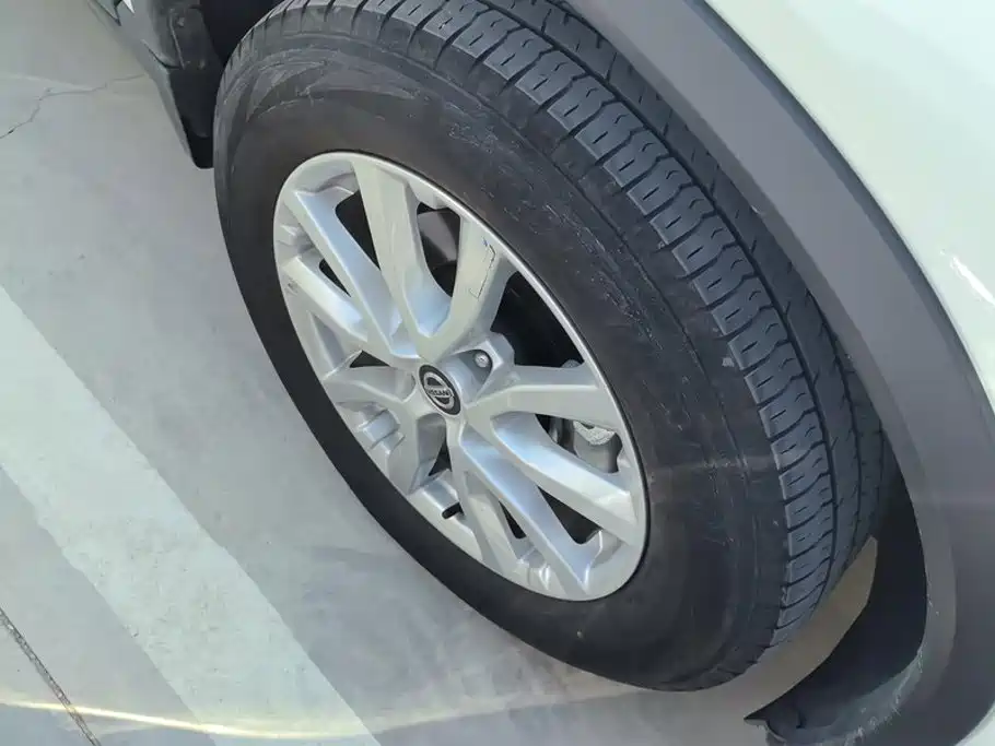 Nissan X-Trail — миниатюра 6