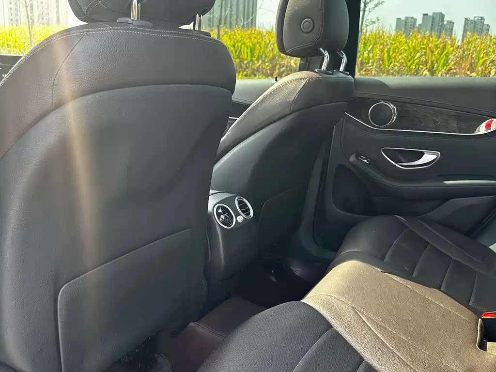 Mercedes-Benz GLC — миниатюра 8