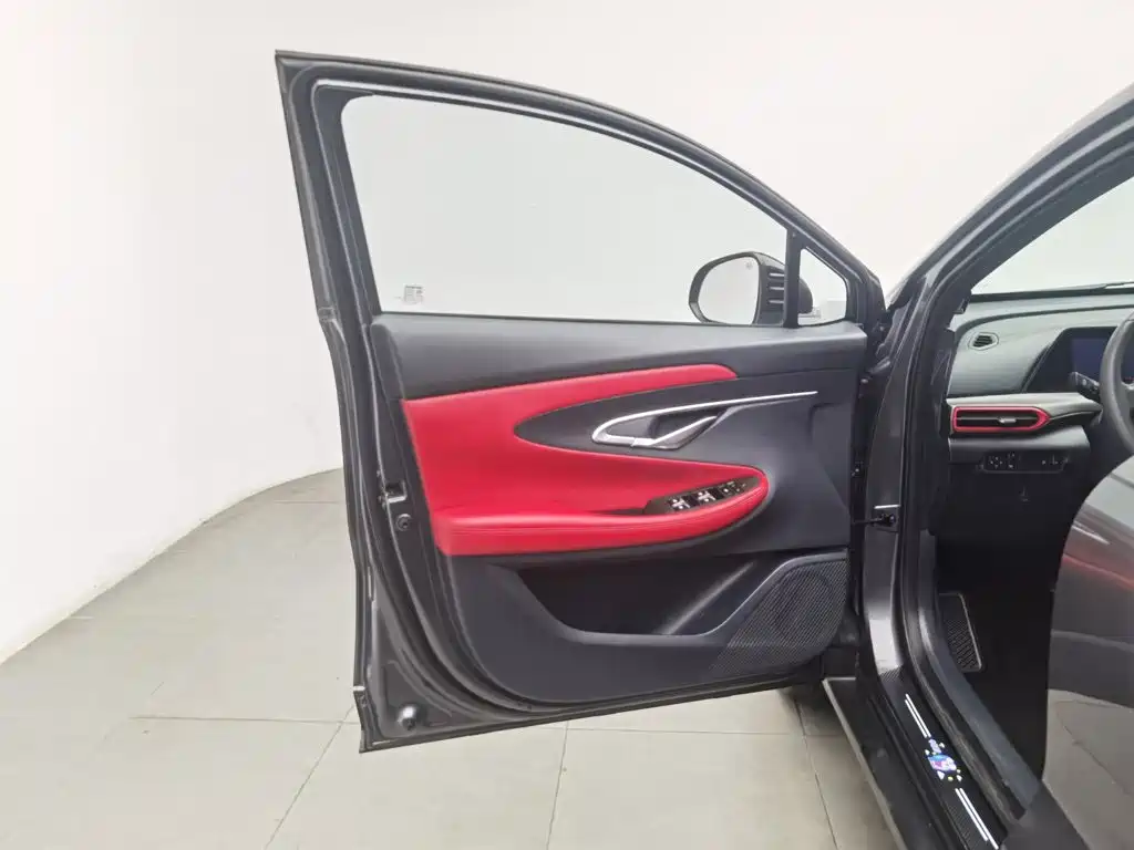 Changan UNI-T — миниатюра 8