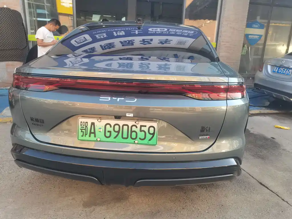 BYD Han L — миниатюра 5