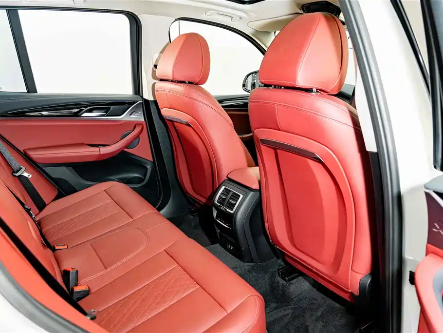 BMW X3 — миниатюра 21