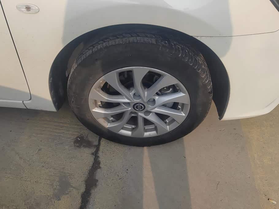 Nissan Sylphy 1.6 л 2025 г. Белый, пробег 10400 км