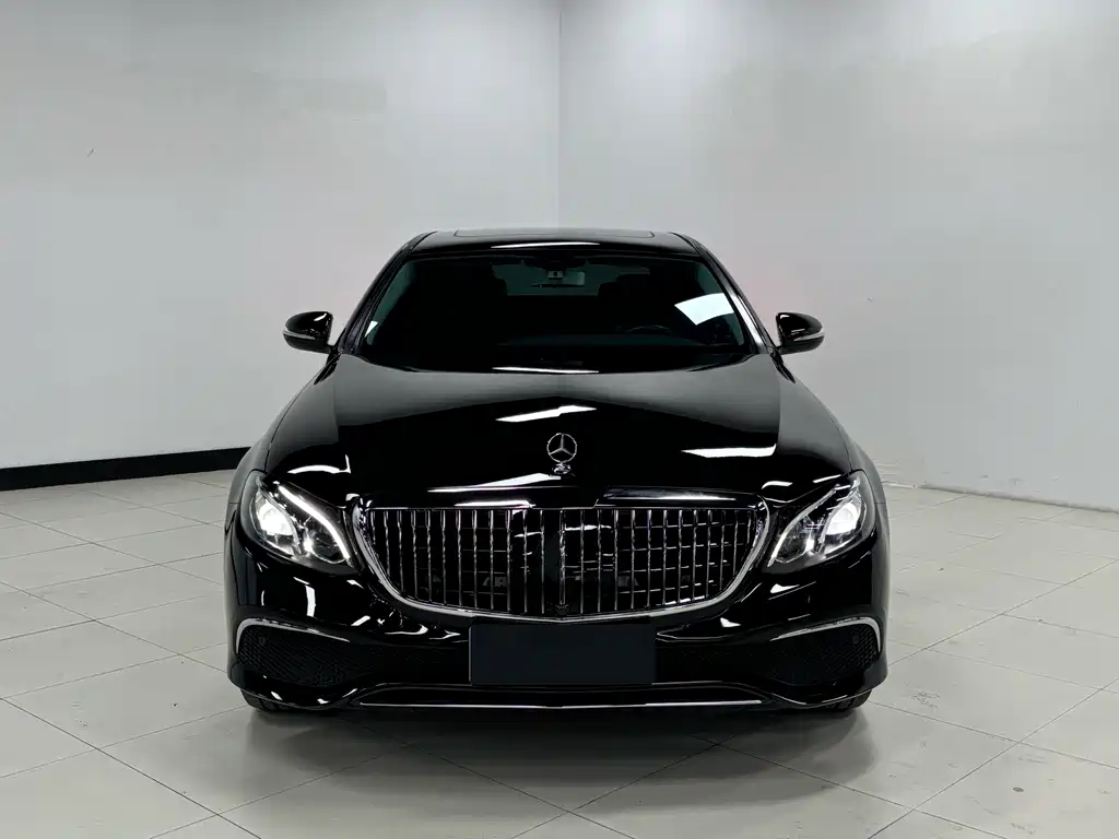 Mercedes-Benz E-Class — миниатюра 2