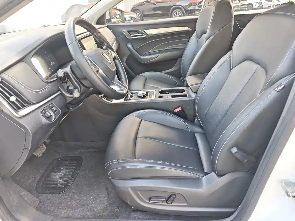 Roewe i6 New Energy — миниатюра 12