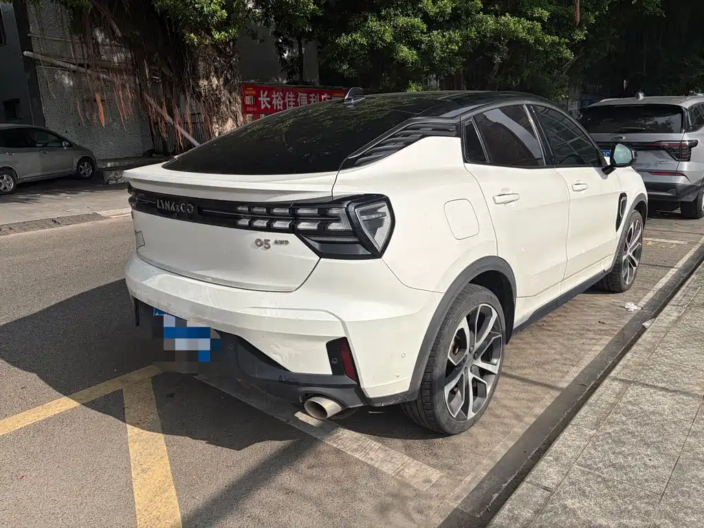 Lynk & Co 05 — миниатюра 3