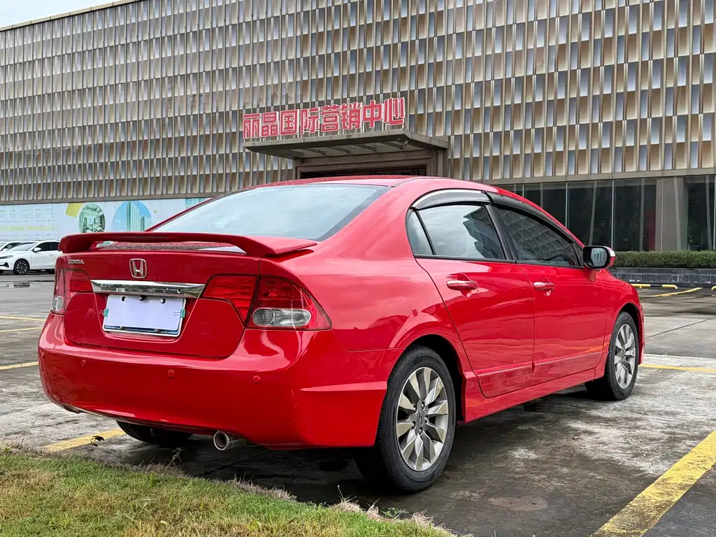 Honda Civic — миниатюра 7