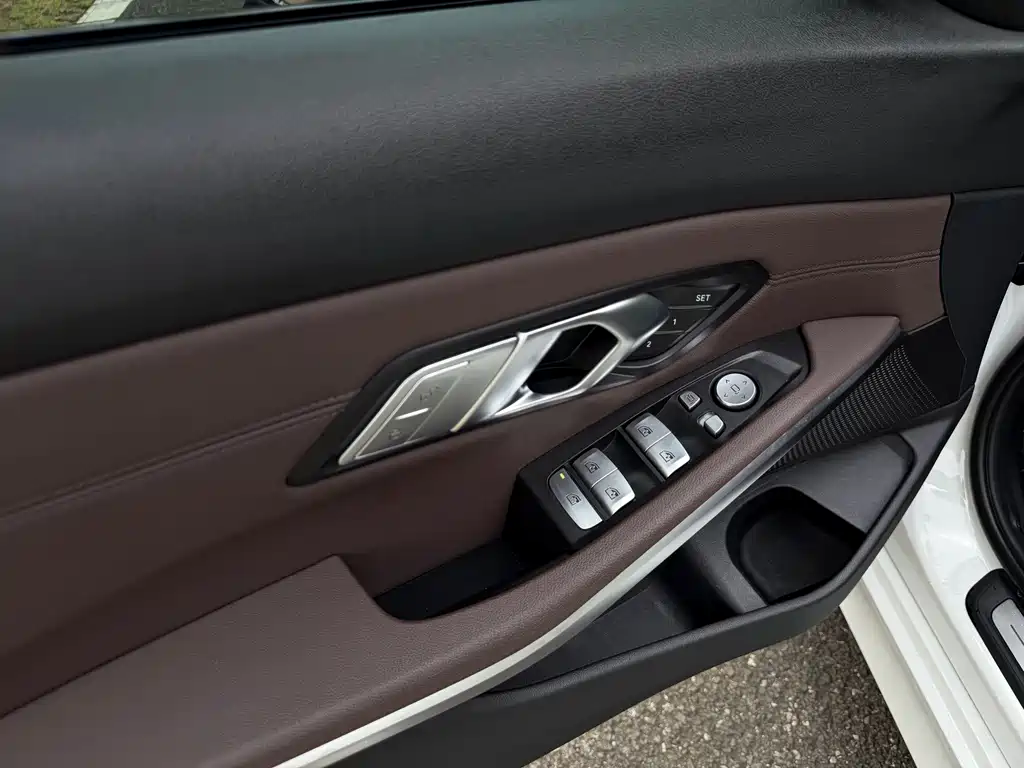 BMW 3 Series — миниатюра 6