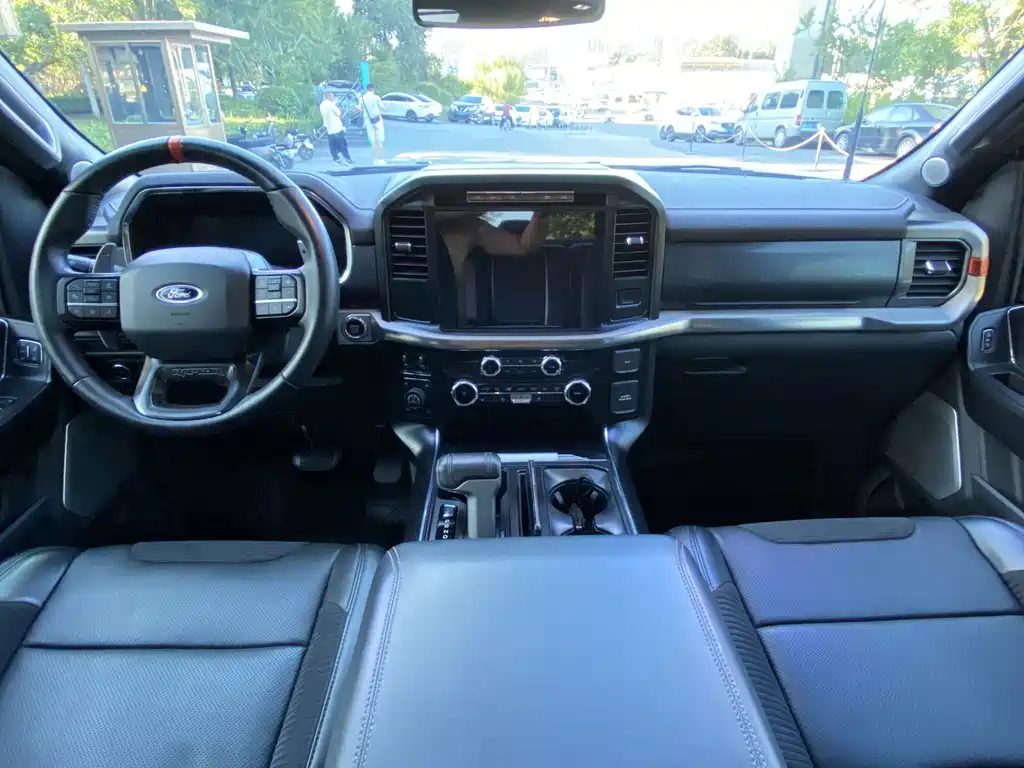 Ford F-150 Raptor — миниатюра 5