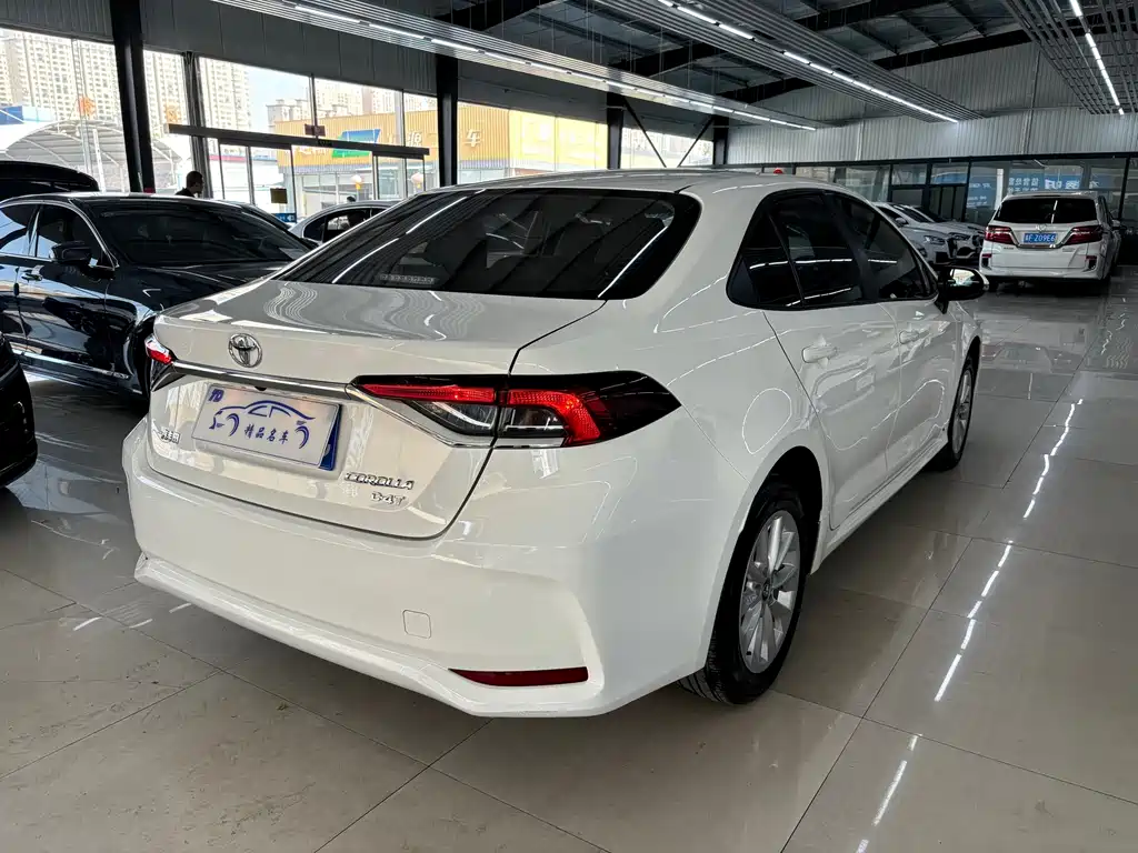 Toyota Corolla — миниатюра 5