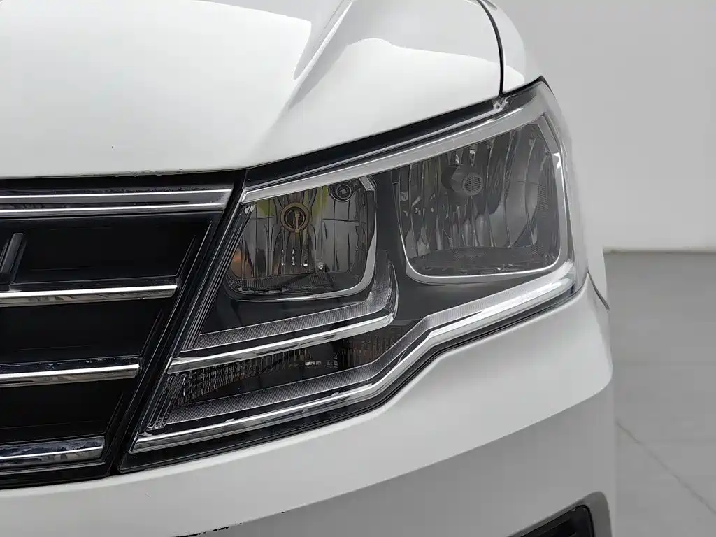 Volkswagen Jetta — миниатюра 7