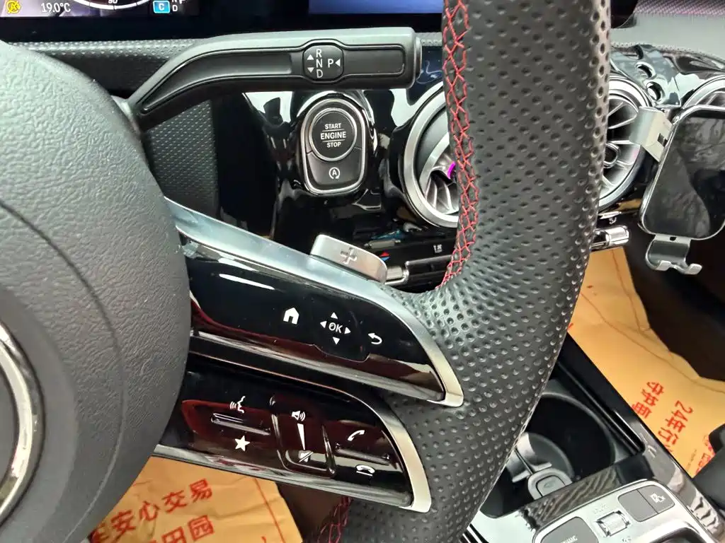 Mercedes-Benz A-Class — миниатюра 10