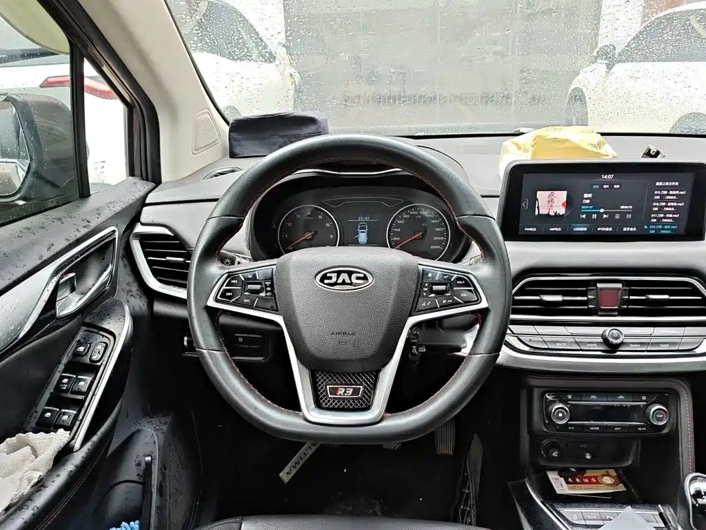 JAC Рейтинг R3 — миниатюра 3