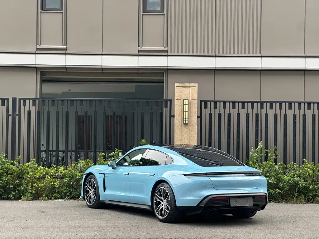 Porsche Taycan 2022 Taycan 4S