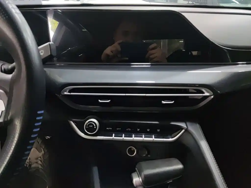 Changan Eado — миниатюра 7
