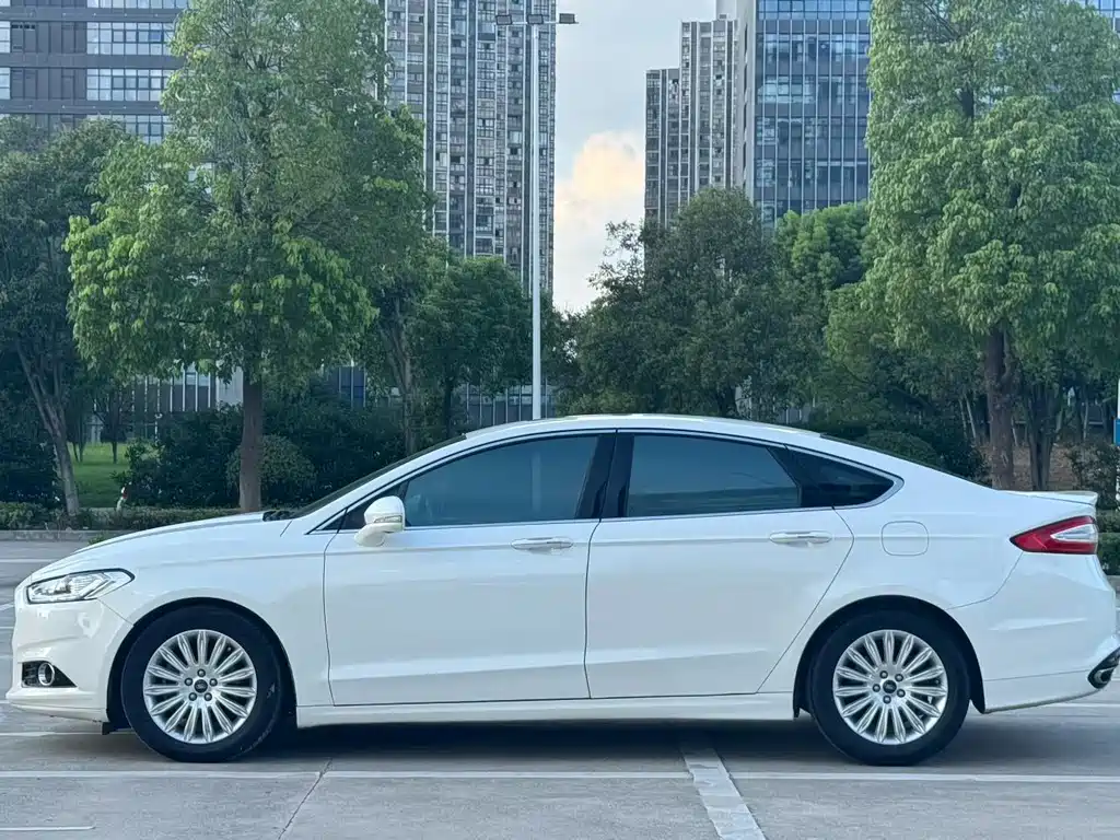 Ford Mondeo — миниатюра 3