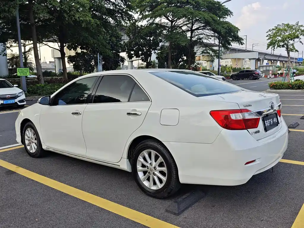 Toyota Camry 2.0G Comfort Edition, фото 18