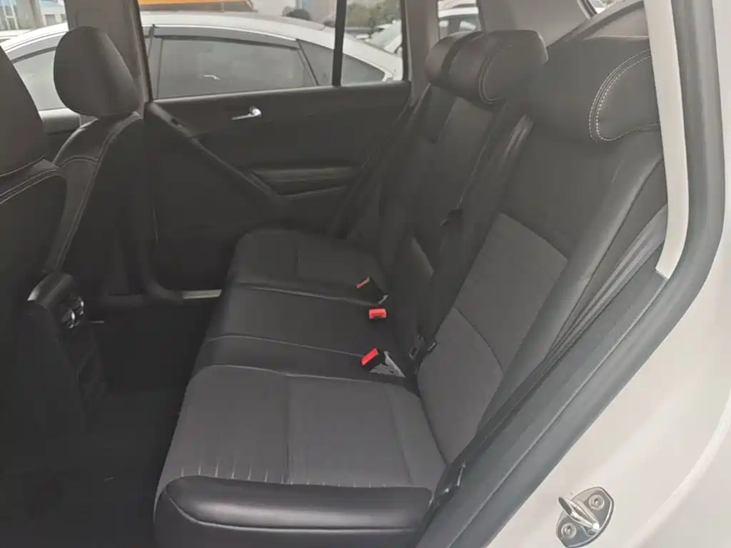 Volkswagen Tiguan — миниатюра 17