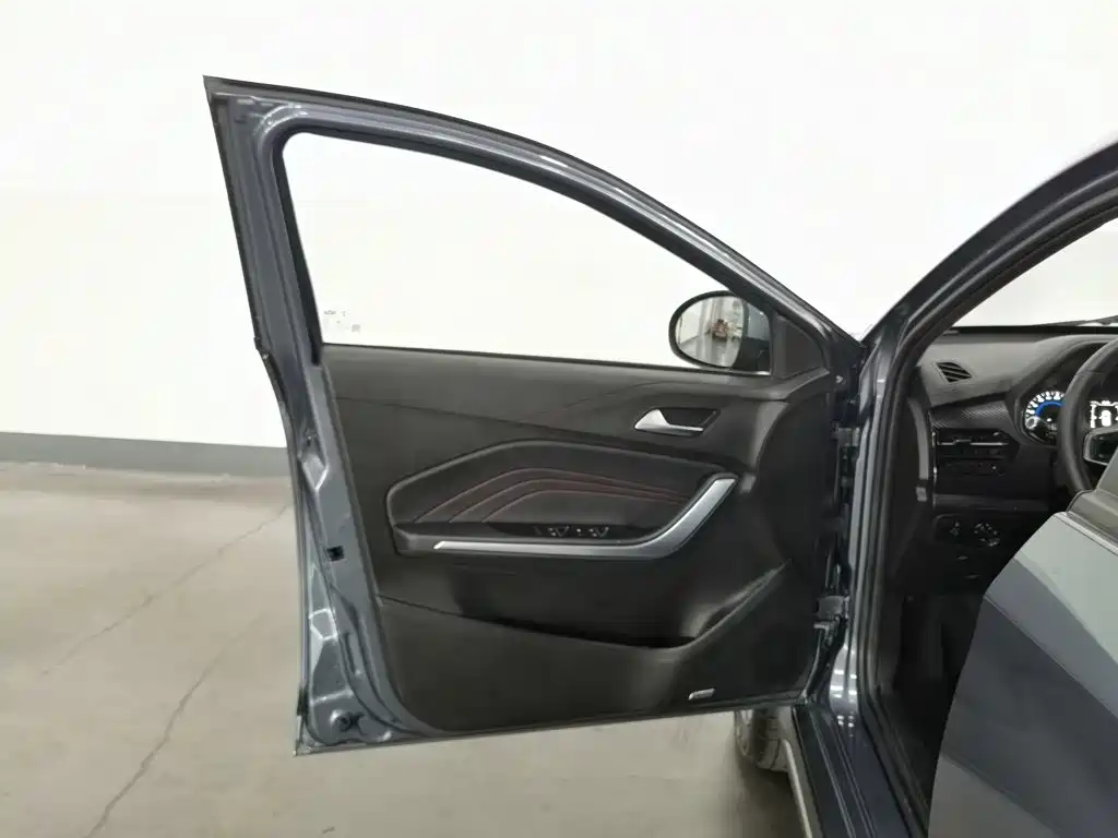 Chery Tiggo 3x — миниатюра 8