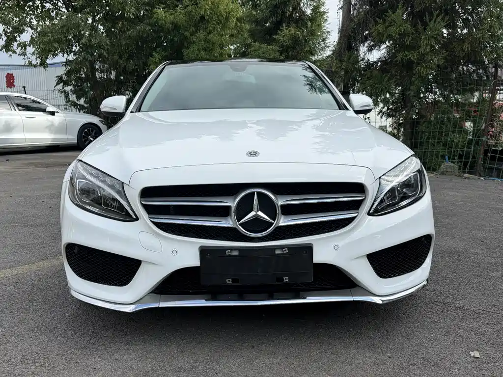 Mercedes-Benz C-Class — миниатюра 2