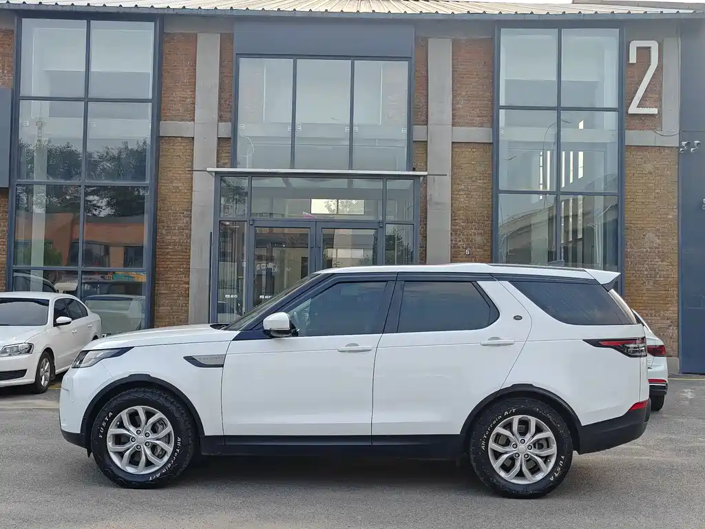Land Rover Discovery 2018 3.0 SC V6 SE