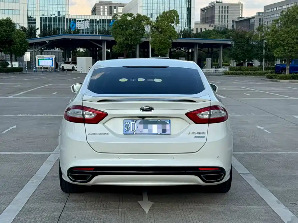 Ford Mondeo — миниатюра 8