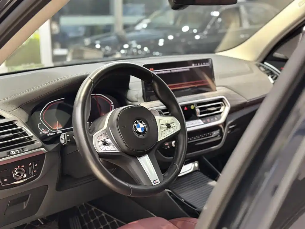 BMW  X3